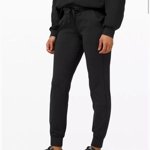 Lululemon high rise joggers
